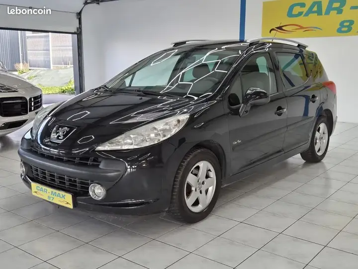 Peugeot 207 2009 photo 3