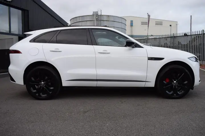 Jaguar F-Pace 2023 photo 4