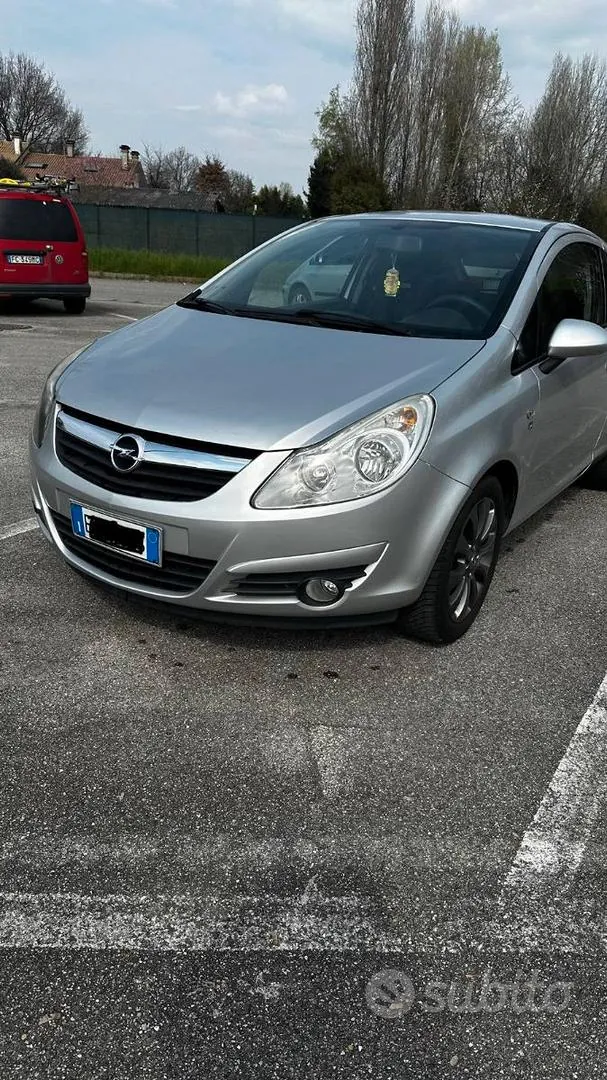 Opel Corsa D 2010 photo 4