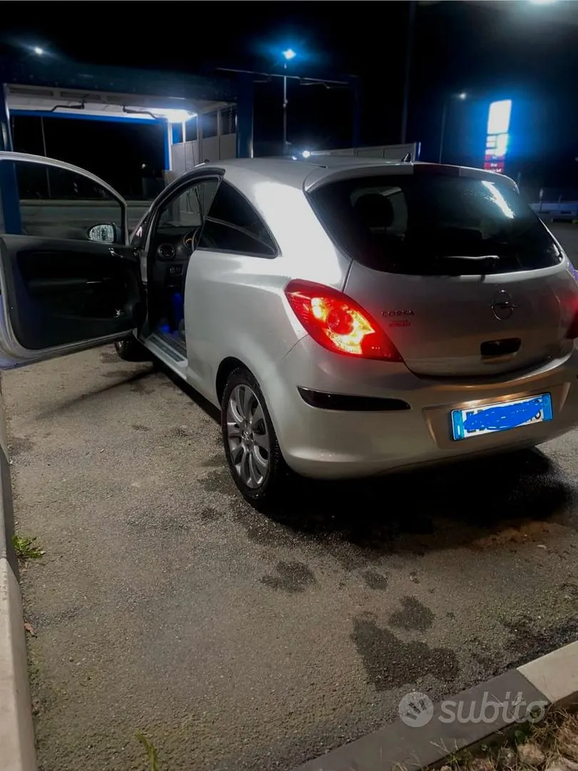 Opel Corsa D 2010 photo 5