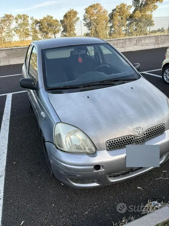 Toyota Yaris 2005 photo 4