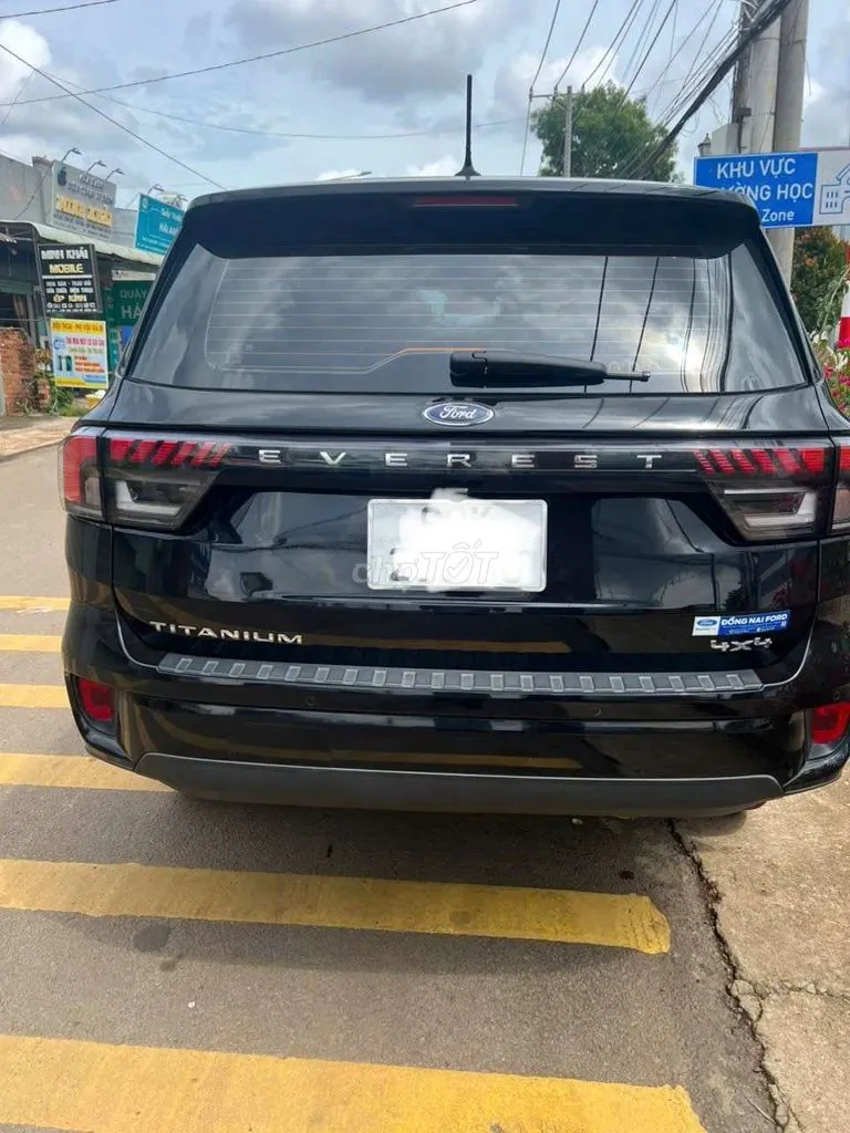 Ford Everest 2022 photo 2