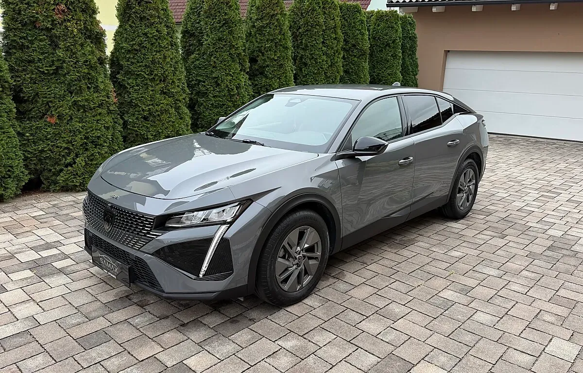 Peugeot 408