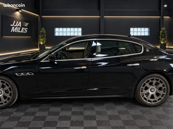Maserati Quattroporte 2013 photo 4