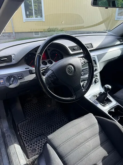 Volkswagen Passat 2009 photo 5