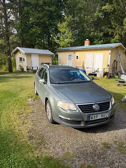 Volkswagen Passat 2009 photo 2
