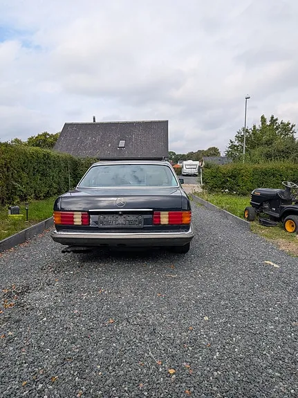 Mercedes-Benz 380 Se 1981 photo 5
