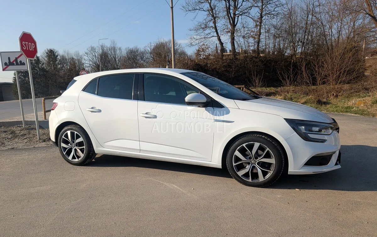 Renault Megane 2016 photo 2