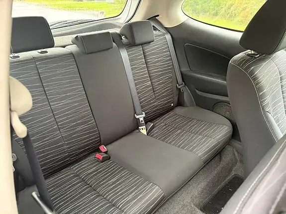 Mazda 2 2008 photo 5