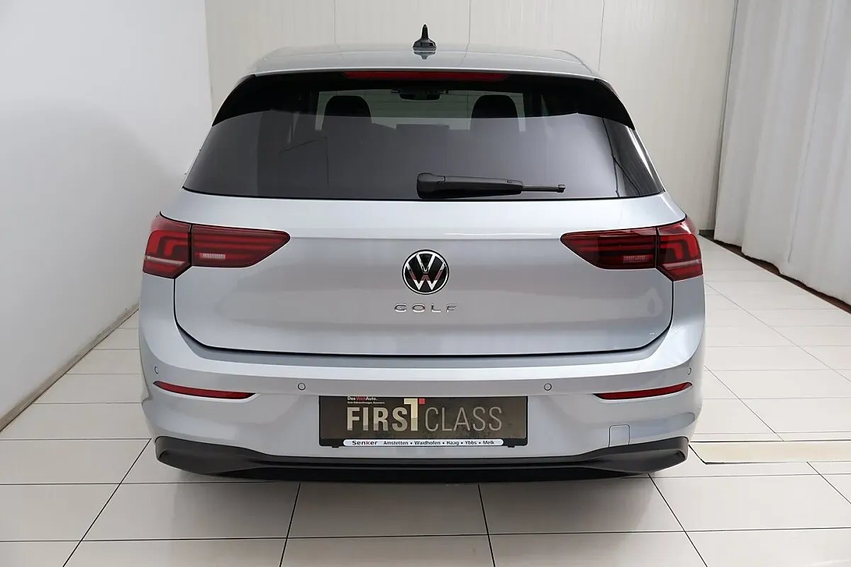 Volkswagen Golf 2026 photo 3