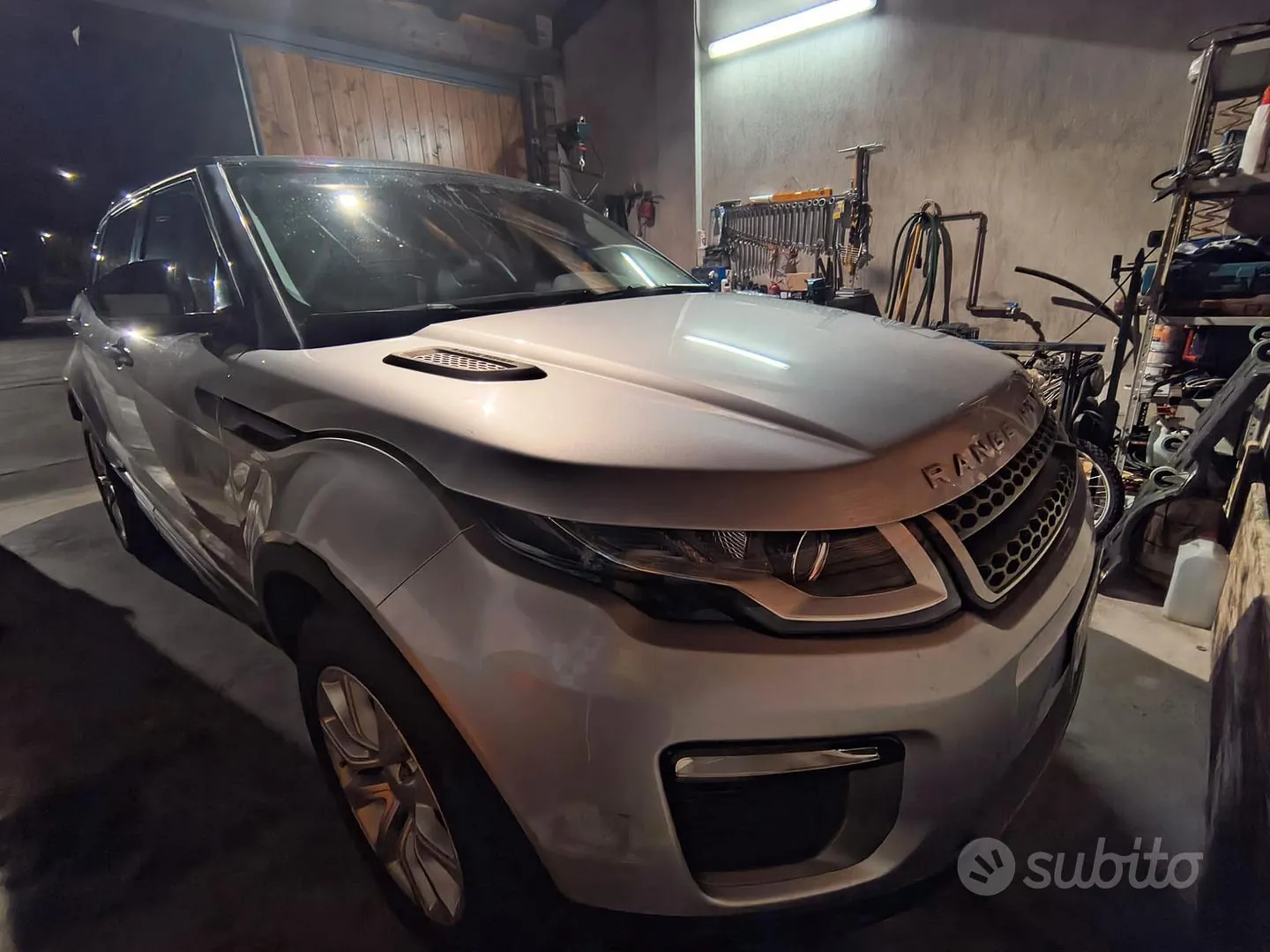 Land Rover Evoque 2017 photo 2
