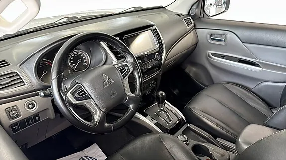 Mitsubishi L200 2018 photo 3