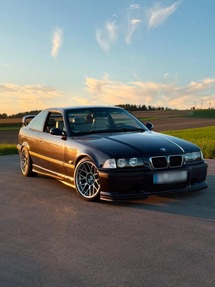 BMW 328I