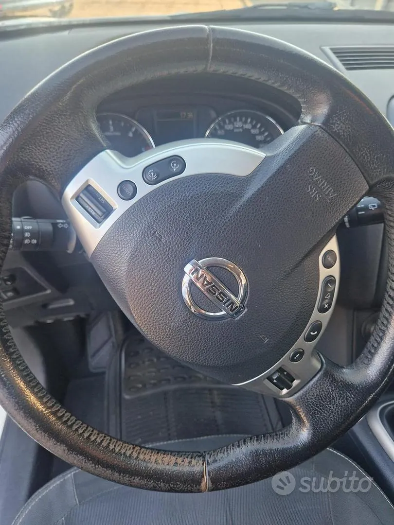 Nissan Qashqai 2012 photo 5