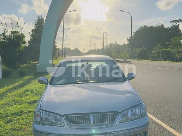 Nissan Sunny 2000 photo 3