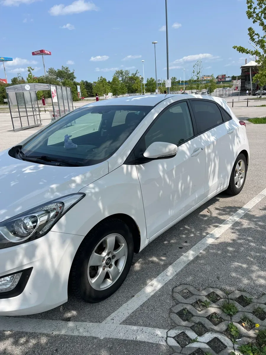 Hyundai I30 2013 photo 2