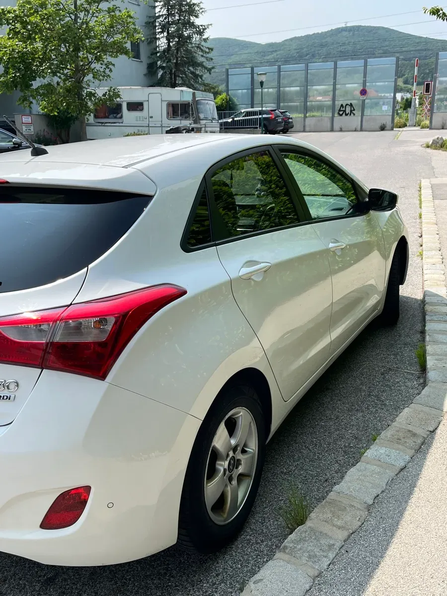 Hyundai I30 2013 photo 3