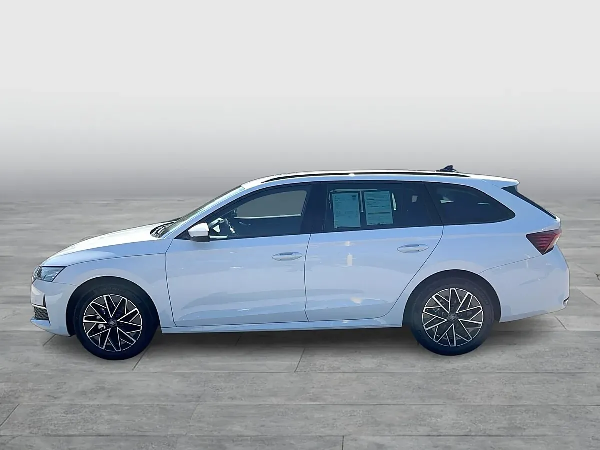 Skoda Octavia 2026 photo 2
