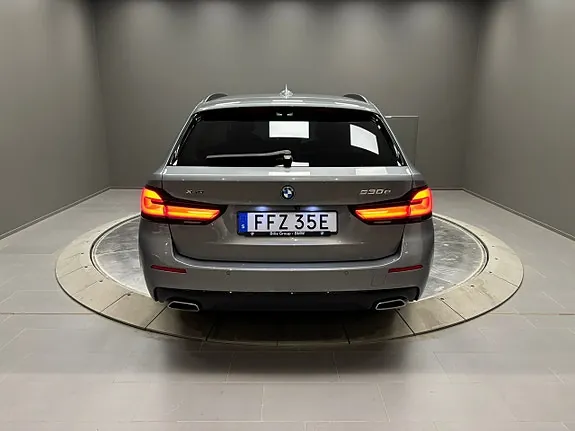 BMW 530E 2023 photo 4