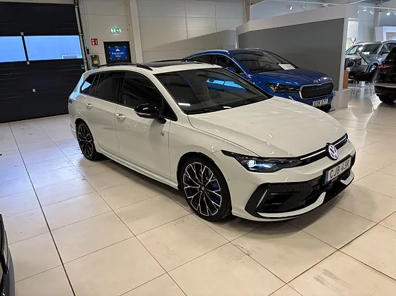Volkswagen Golf I 2026 photo 4