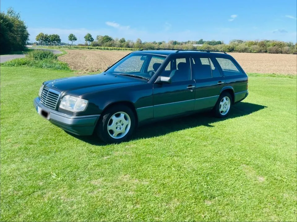 Mercedes-Benz W124