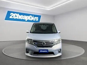 Nissan Serena 2013 photo 3