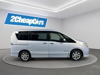 Nissan Serena 2013 photo 5