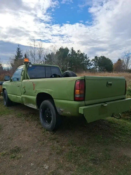 GMC Sierra 2500 1989 photo 2