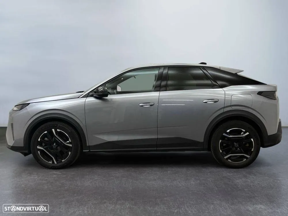 Peugeot E-3008