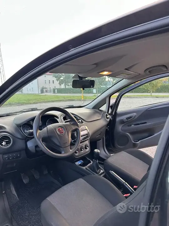 Fiat Grande Punto 2015 photo 5