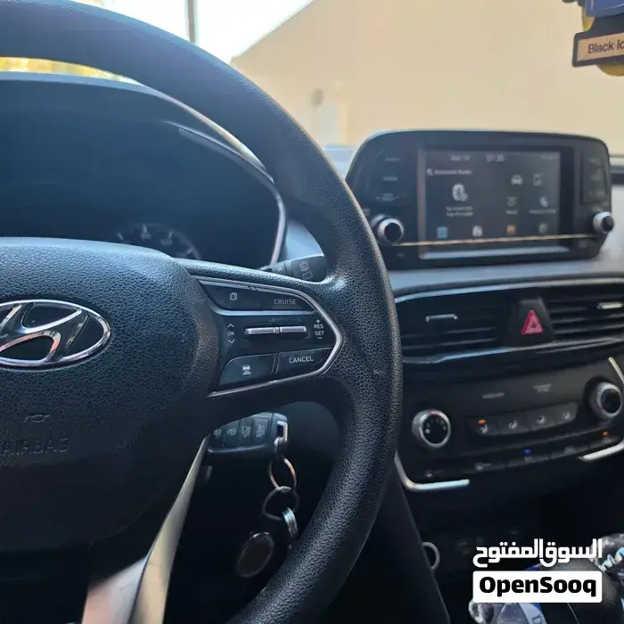 Hyundai Santa Fe 2019 photo 3