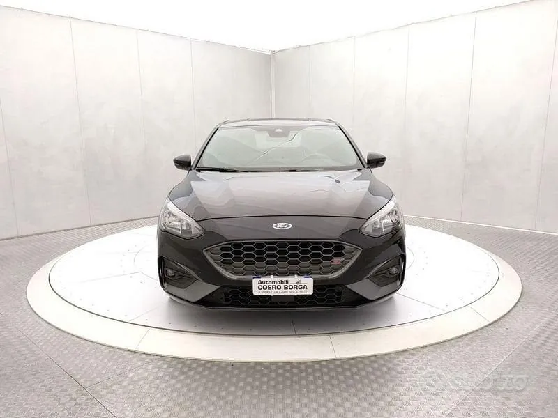 Ford Focus 2020 photo 2