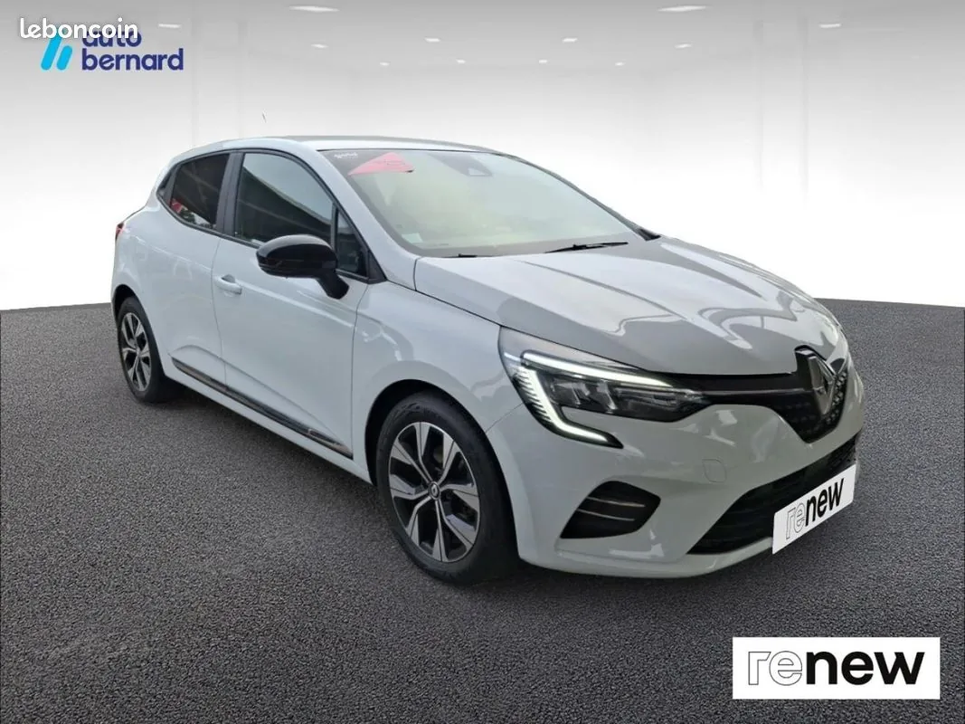 Renault Clio 2023 photo 3