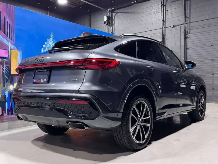 Audi Q5 2025 photo 2