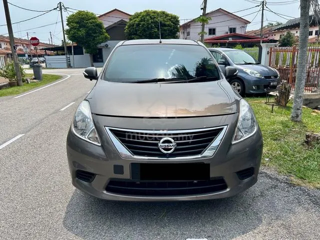 Nissan Almera