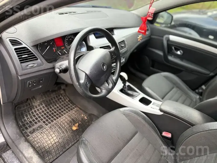 Renault Laguna 2009 photo 5