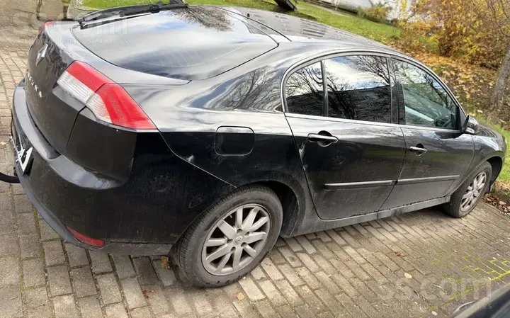 Renault Laguna 2009 photo 2