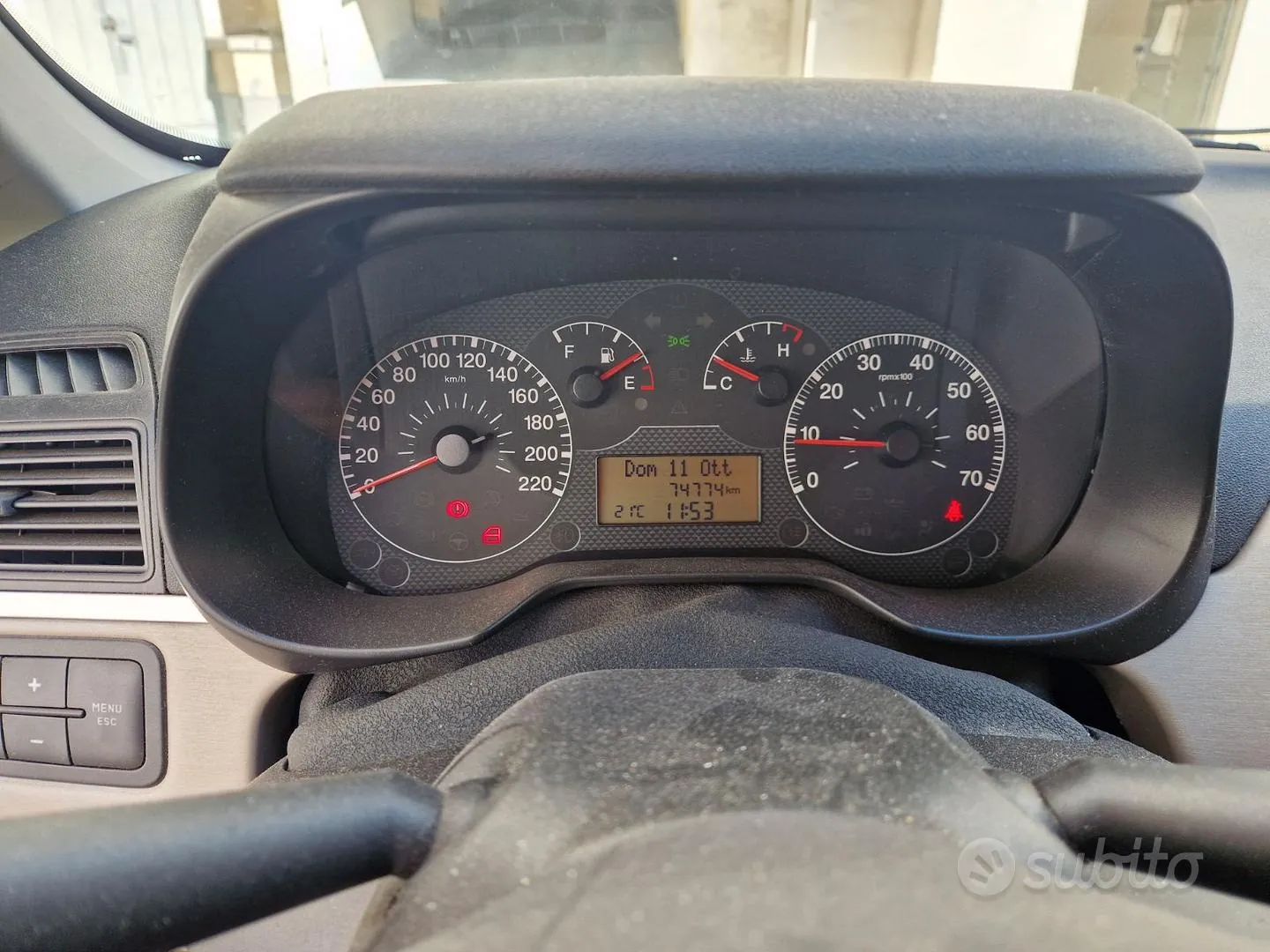 Fiat Grande Punto 2006 photo 3