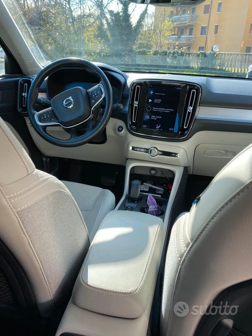 Volvo Xc40 2020 photo 2