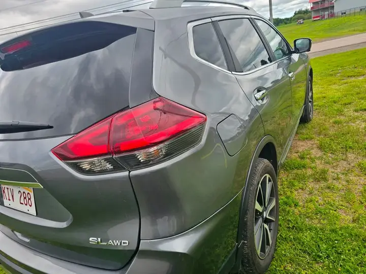 Nissan Rogue 2020 photo 2