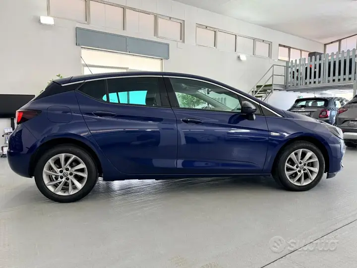 Opel Astra 2021 photo 4