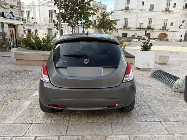 Lancia Ypsilon 2017 photo 4