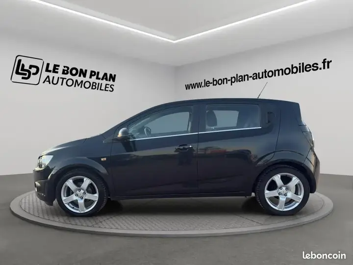 Chevrolet Aveo 2012 photo 3