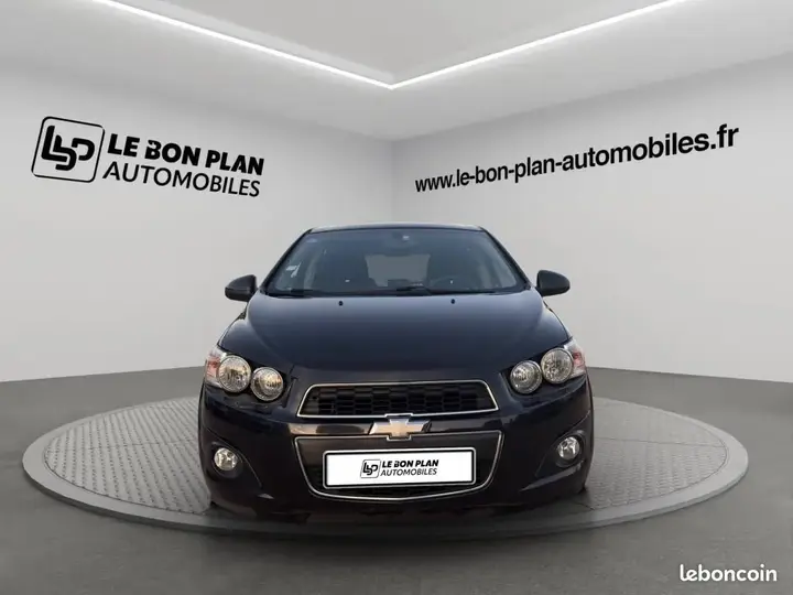 Chevrolet Aveo 2012 photo 2