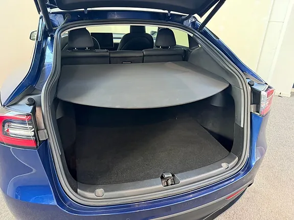 Tesla Model Y 2023 photo 5