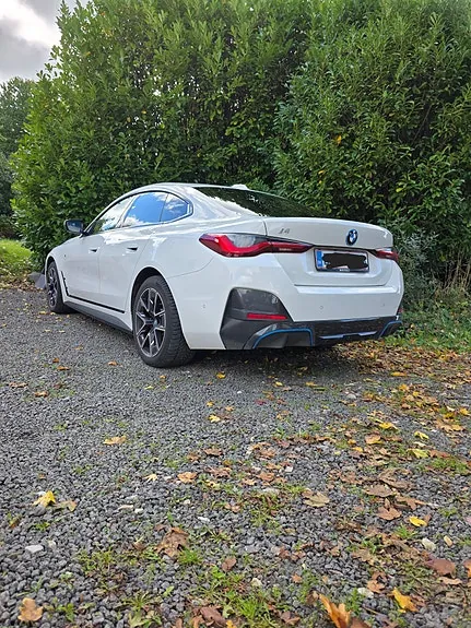 BMW I4 2022 photo 2