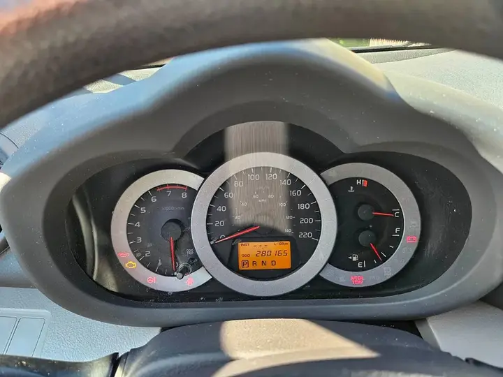 Toyota Rav4 2012 photo 3