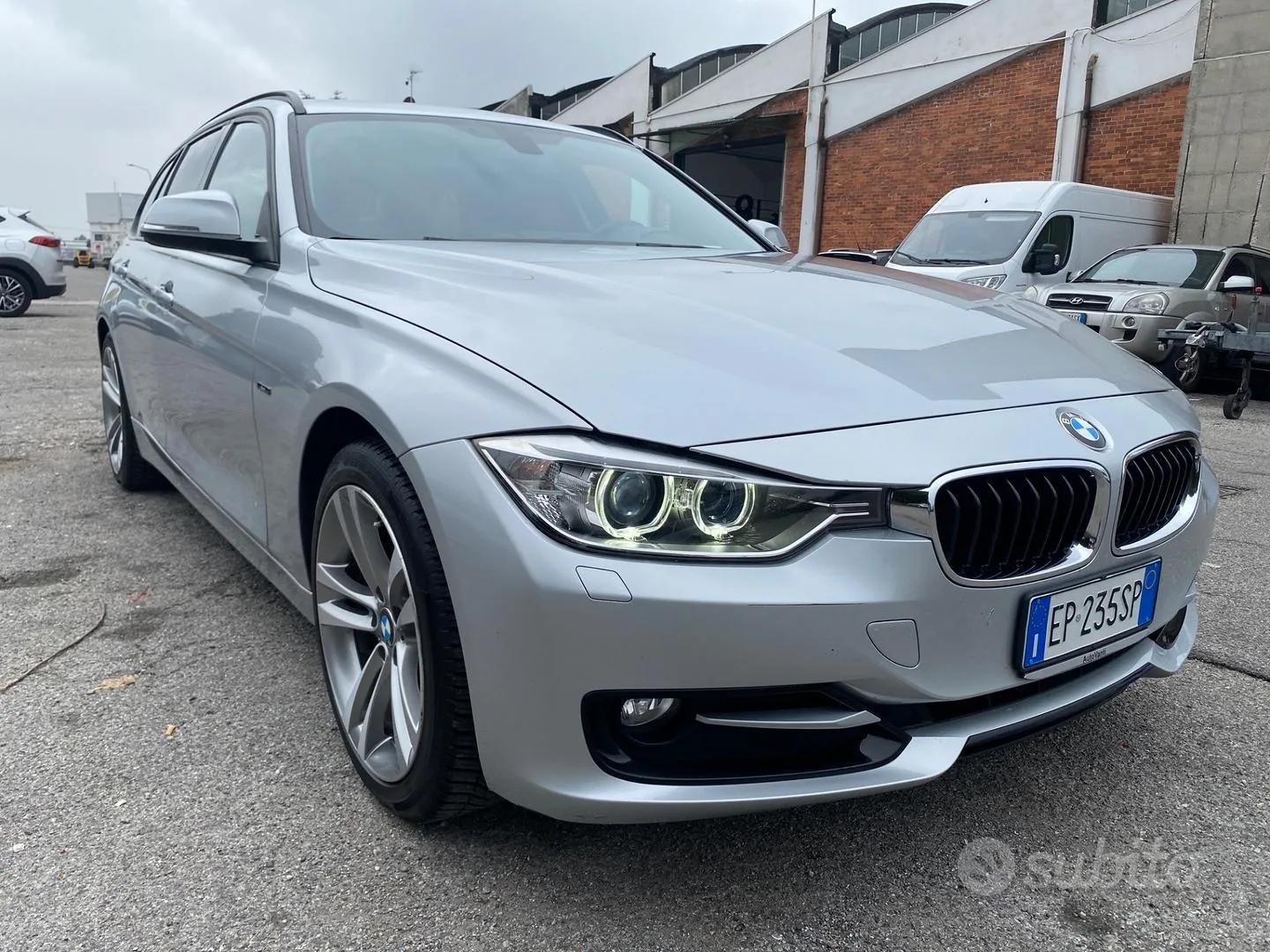 BMW 316D 2013 photo 2