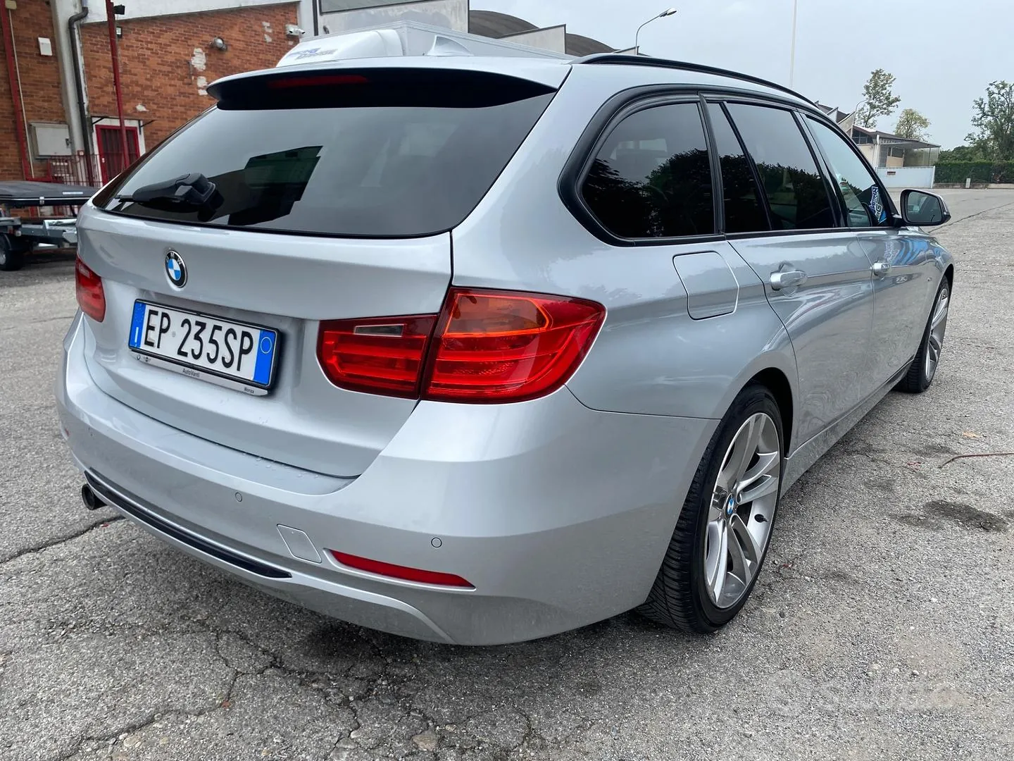 BMW 316D 2013 photo 3