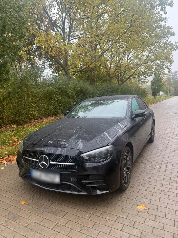 Mercedes-Benz E300 E